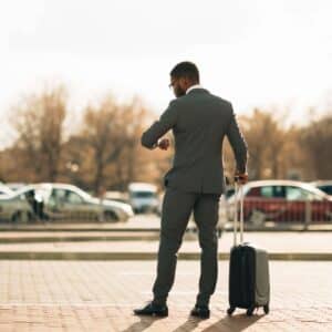 Choosing the Right Airport Taxi Service Factors to Consider for Stress-Free Travel